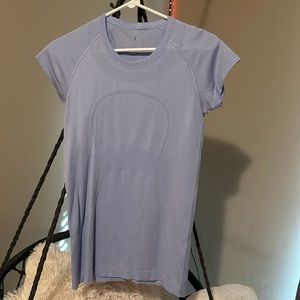 authentic Lulu align tee